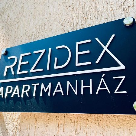 Rezidex Apartmanhaz Seghedin Exterior foto